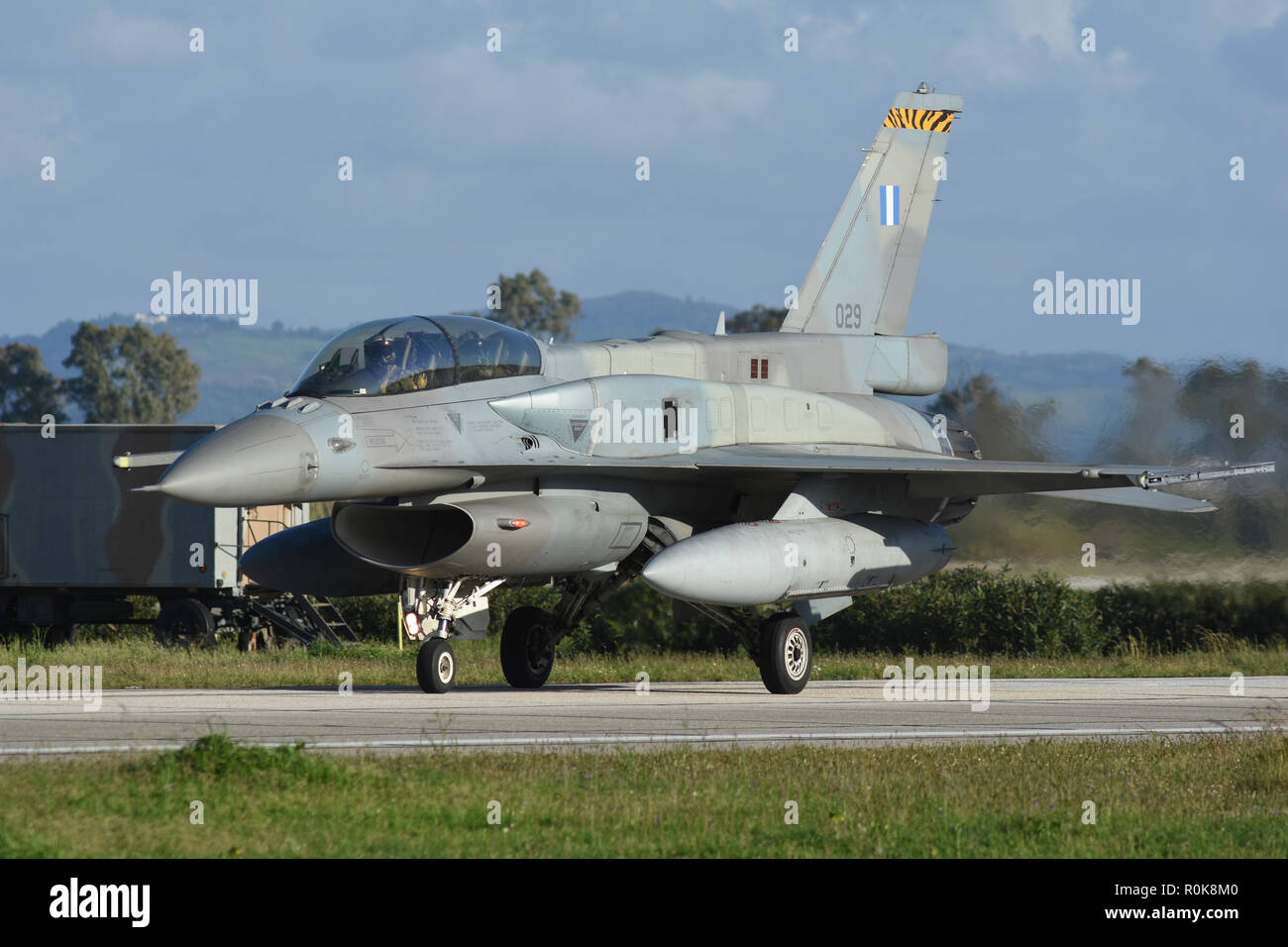 Greek Air Force F 16d Block 52 Taxiing Stock Photo Alamy Greek Air Force F 16d Block 52 Taxiing Stock Photo Alamy