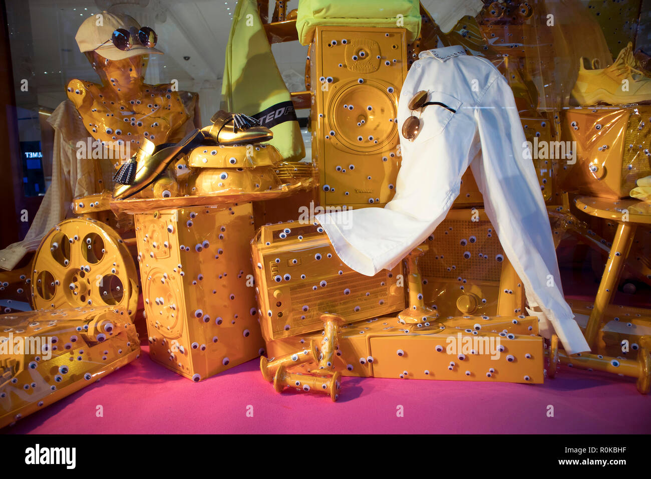 Page 3 Selfridges Store Front High Resolution Stock Photography And Images Alamy