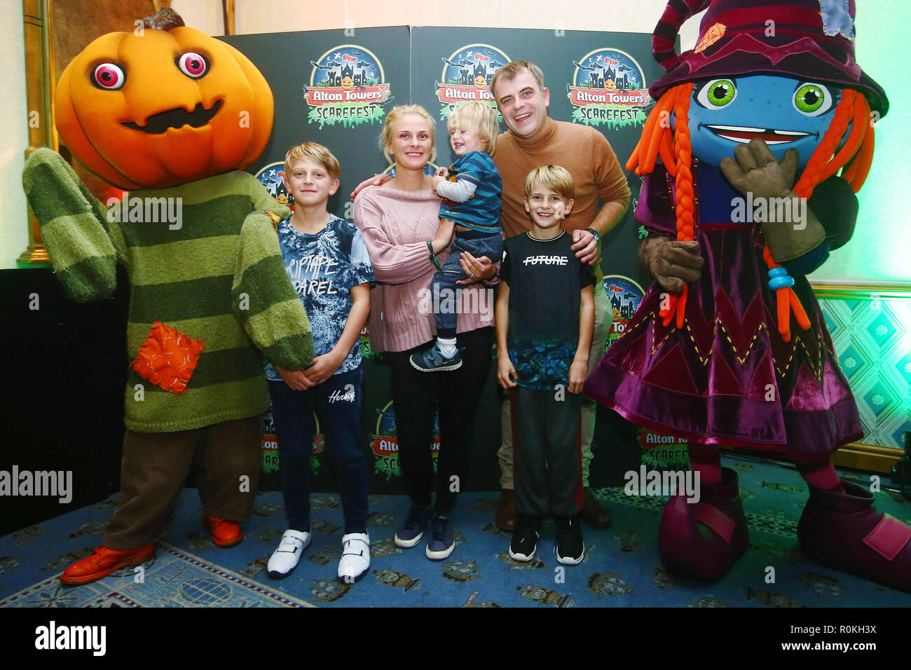 Alton Towers Scarefest celebrity preview  Featuring: Simon Gregson, Emma Gleave Where: Alton, Staffordshire, United Kingdom When: 05 Oct 2018 Credit: PinPep/Philip Oldham/WENN.com Stock Photo