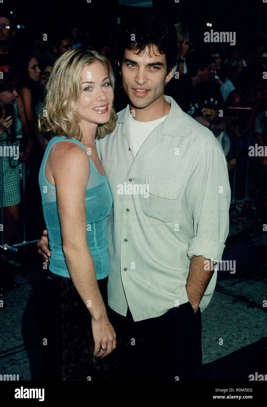 Christina applegate 1993 hi-res stock photography and images - Alamy