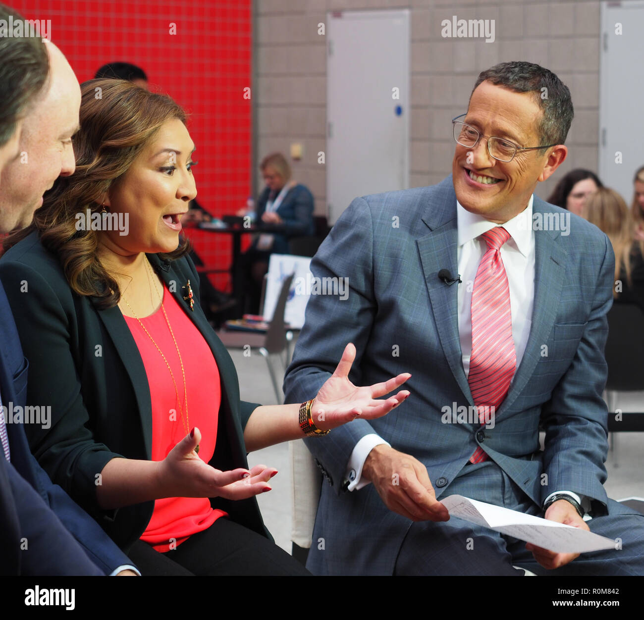 Excel, London, UK. 5th Nov 2018. Richard Quest CNN travel reporter reporting live from World Travel Market, Excel, London, today (Mon) Credit: Finnbarr Webster/Alamy Live News Stock Photo