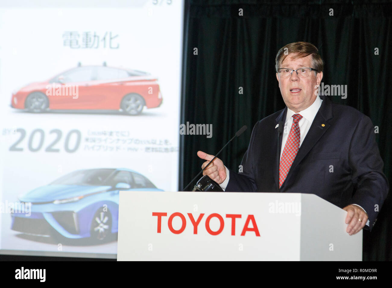 Tokyo, Japan. 6th Nov 2018. Toyota Motor Corp's Senior Managing Officer James E. Lentz speaks during a news conference to announce the company's second quarter financial results on November 6, 2018, in Tokyo, Japan. Toyota Motor Corp. reported 585.1 billion Yen in July-September profits compared with 458.3 billion Yen in the same period of the previous year. The carmaker sold 2,183,000 vehicles compared with 2,175,000 vehicles in the same period last year. Credit: Rodrigo Reyes Marin/AFLO/Alamy Live News Stock Photo