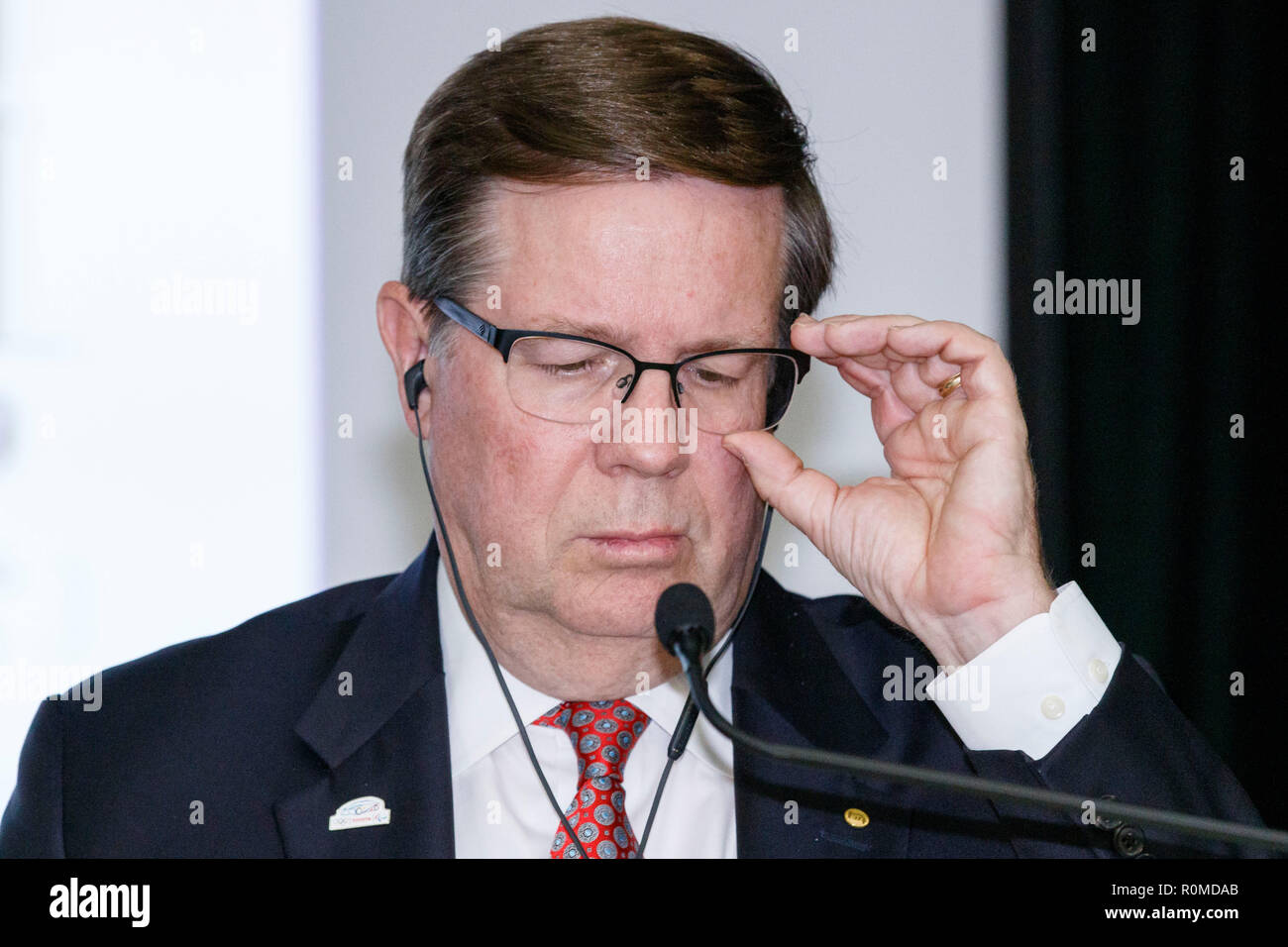 Tokyo, Japan. 6th Nov 2018. Toyota Motor Corp's Senior Managing Officer James E. Lentz attends a news conference to announce the company's second quarter financial results on November 6, 2018, in Tokyo, Japan. Toyota Motor Corp. reported 585.1 billion Yen in July-September profits compared with 458.3 billion Yen in the same period of the previous year. The carmaker sold 2,183,000 vehicles compared with 2,175,000 vehicles in the same period last year. Credit: Rodrigo Reyes Marin/AFLO/Alamy Live News Stock Photo