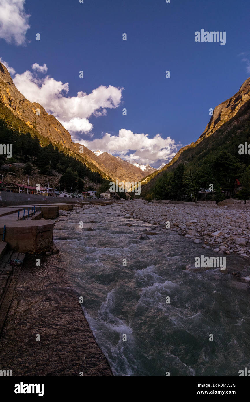 Gangotri aarti hires stock photography and images Alamy