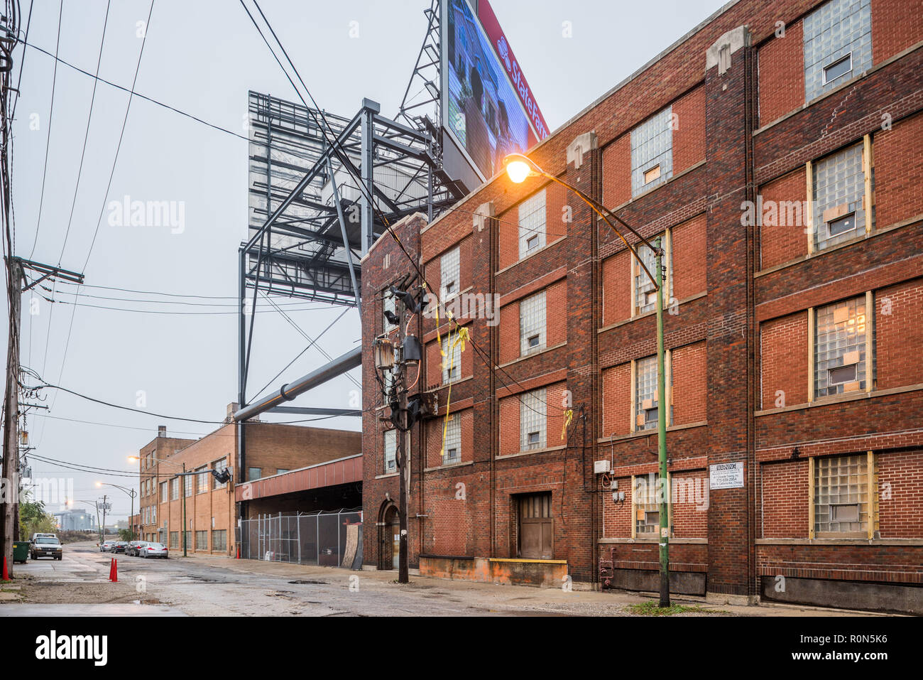 View of Industrial building in Chicago Stock Photo - Alamy