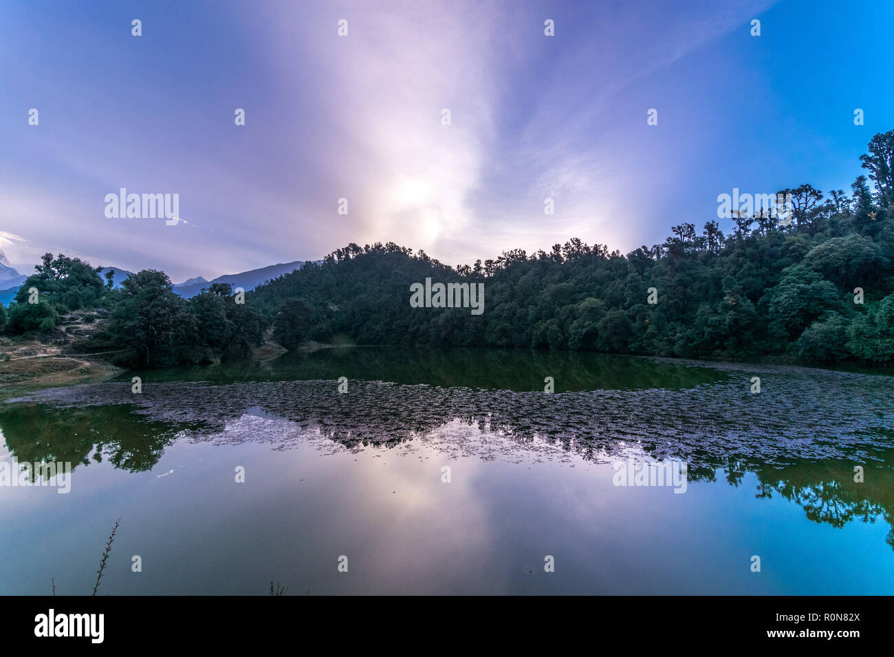 Deoria Tal High Resolution Stock Photography And Images Alamy Deoria Tal High Resolution Stock Photography And Images Alamy