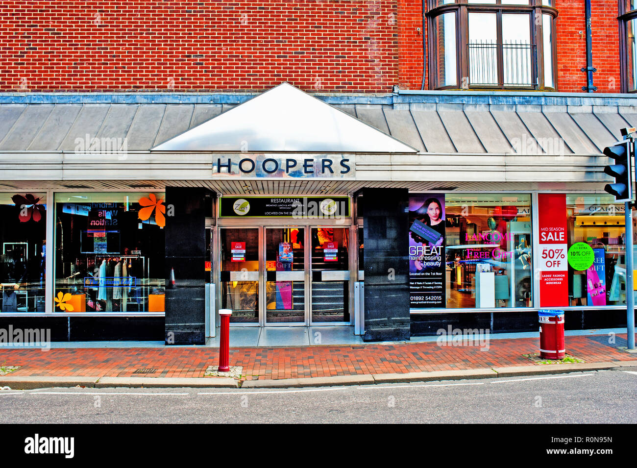 Tunbridge Wells Shops High Resolution Stock Photography and Images Alamy
