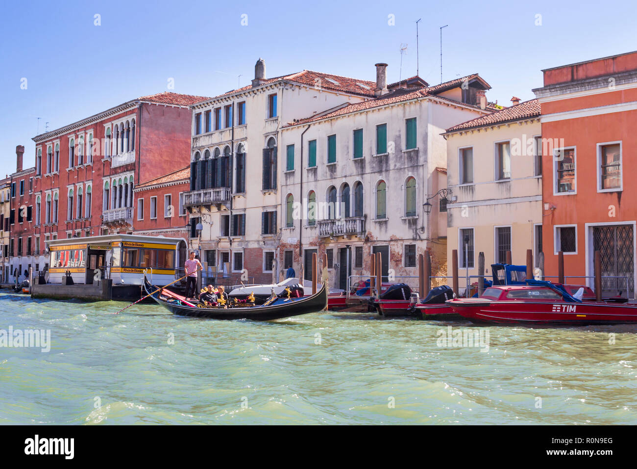 houses on the Grand Canal in Venice Stock Photo - Alamy