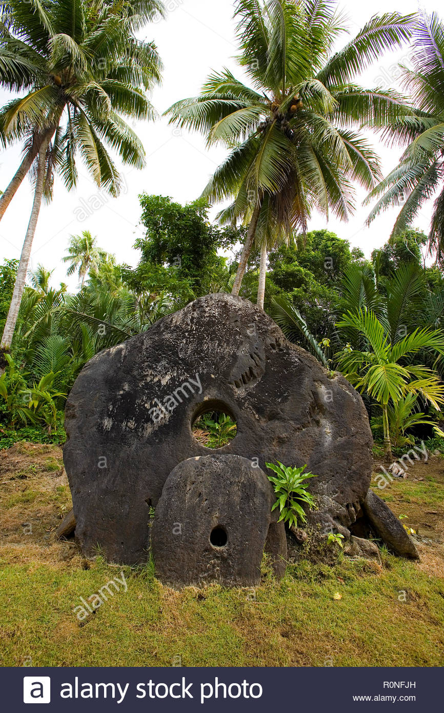 Stone Money Currency Yap Island Stock Photos & Stone Money Currency Yap ...