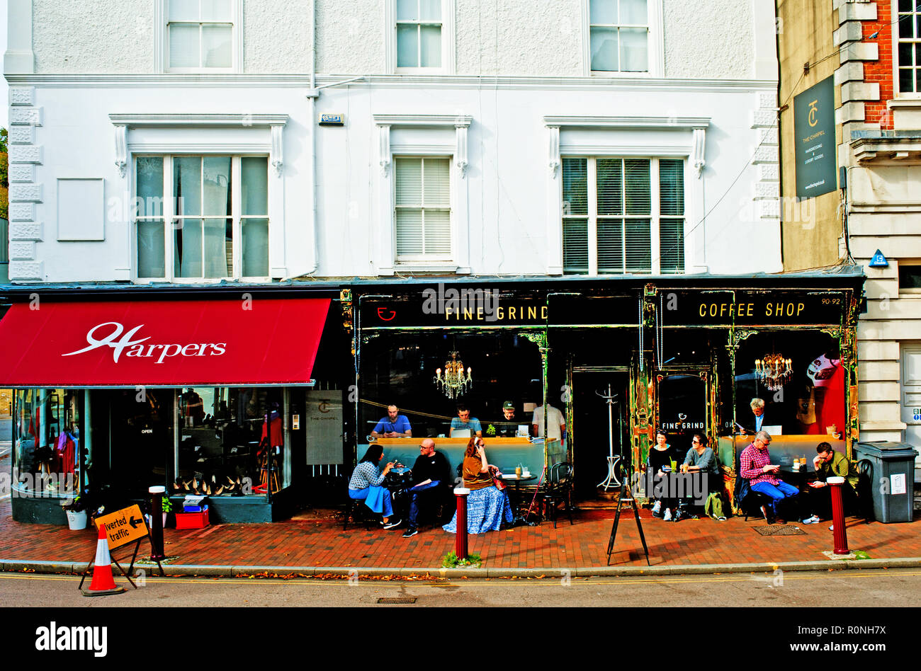 Harpers and Fine Grind Coffee shop, Royal Tunbridge Wells, Kent, England Stock Photo