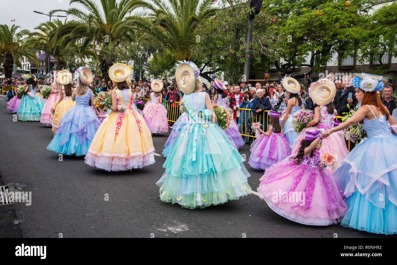 Festival dresses hi-res stock photography and images - Alamy
