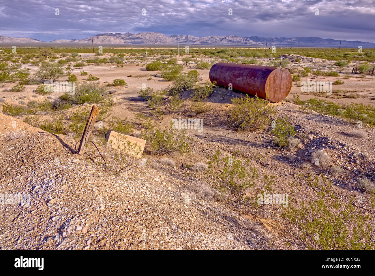 Abandoned rusty water tank, Love, Arizona, United States Stock Photo