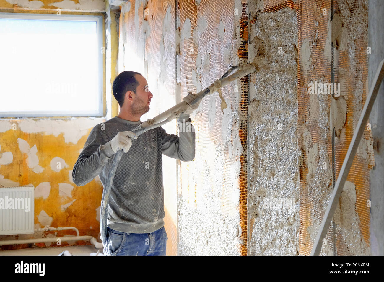 Master levels wall spatula hi-res stock photography and images - Alamy