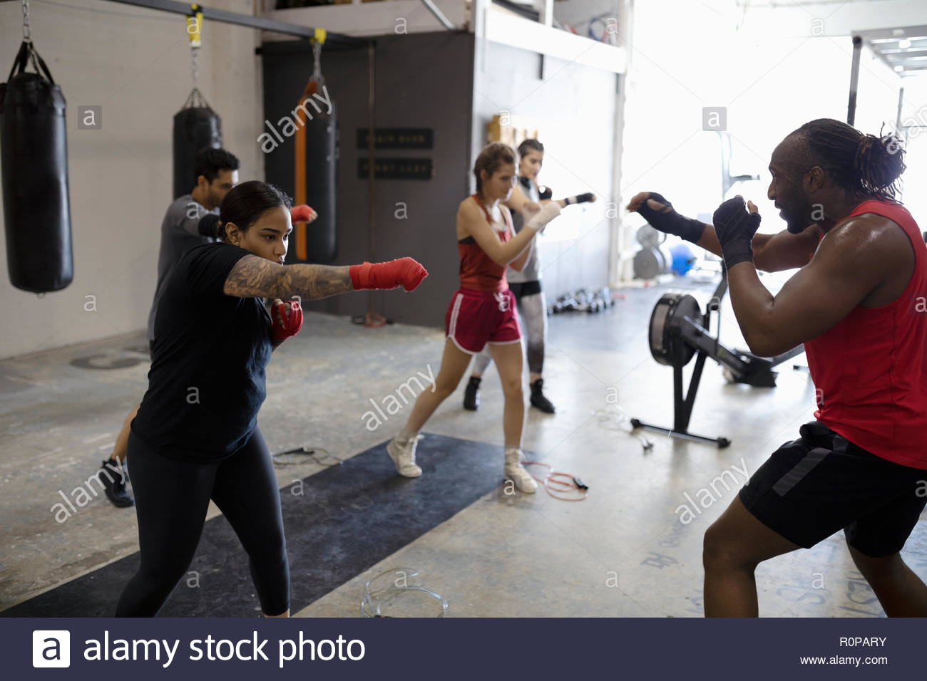 Boxing class hires stock photography and images Alamy