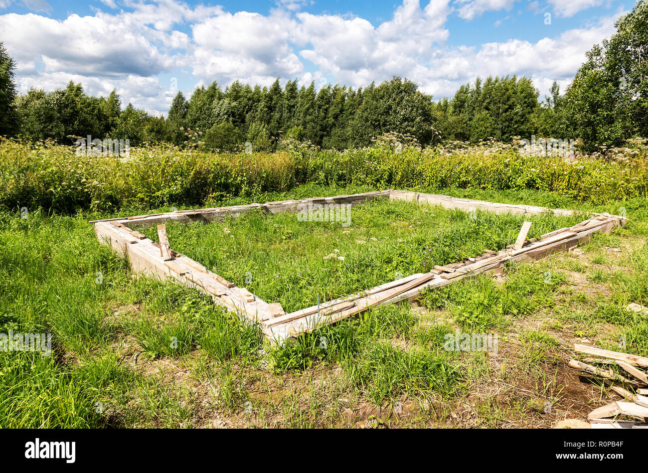 Foundation work concrete home hi-res stock photography and images - Alamy