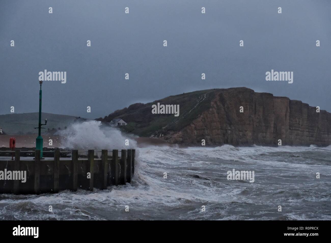 West Bay, Dorset, UK. 7 November 2018. Heavy overnight rain and high winds lead to flood warnings at West Bay on the Dorset coast. Credit: Tom Corban/Alamy Live News Stock Photo