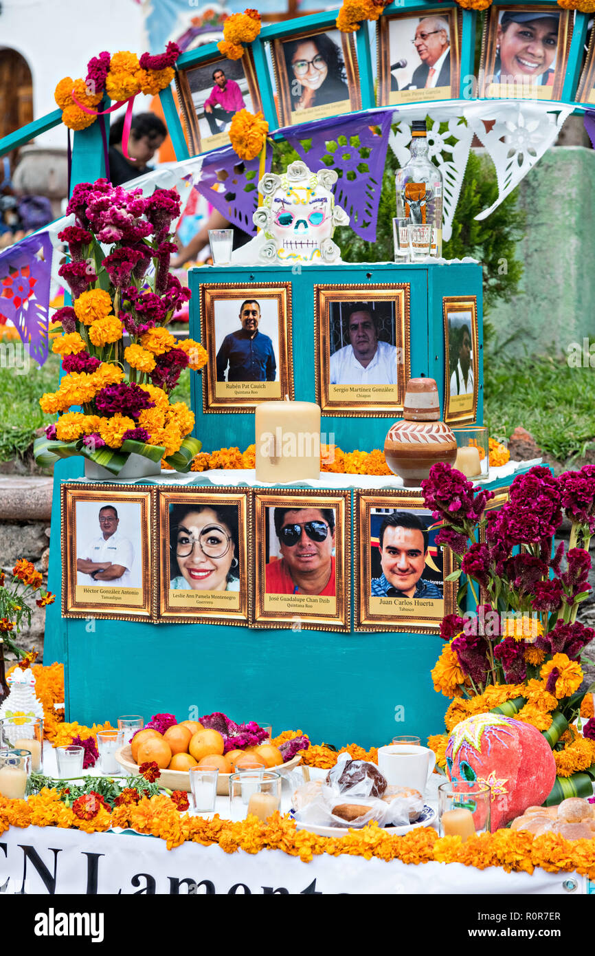 A Dead of the Dead altar known as an ofrenda dedicated to journalists ...