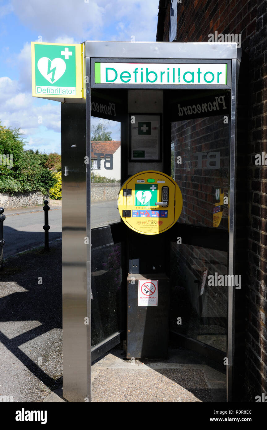 Defibrillator in Phone Box, Flamstead, Hertfordshire Stock Photo Alamy