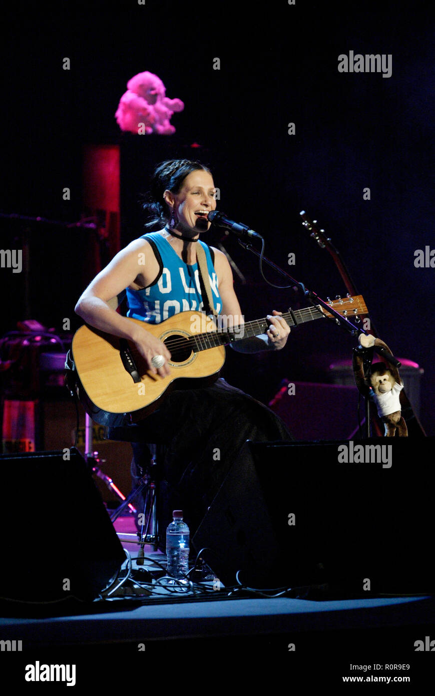 Kasey chambers hi-res stock photography and images - Alamy