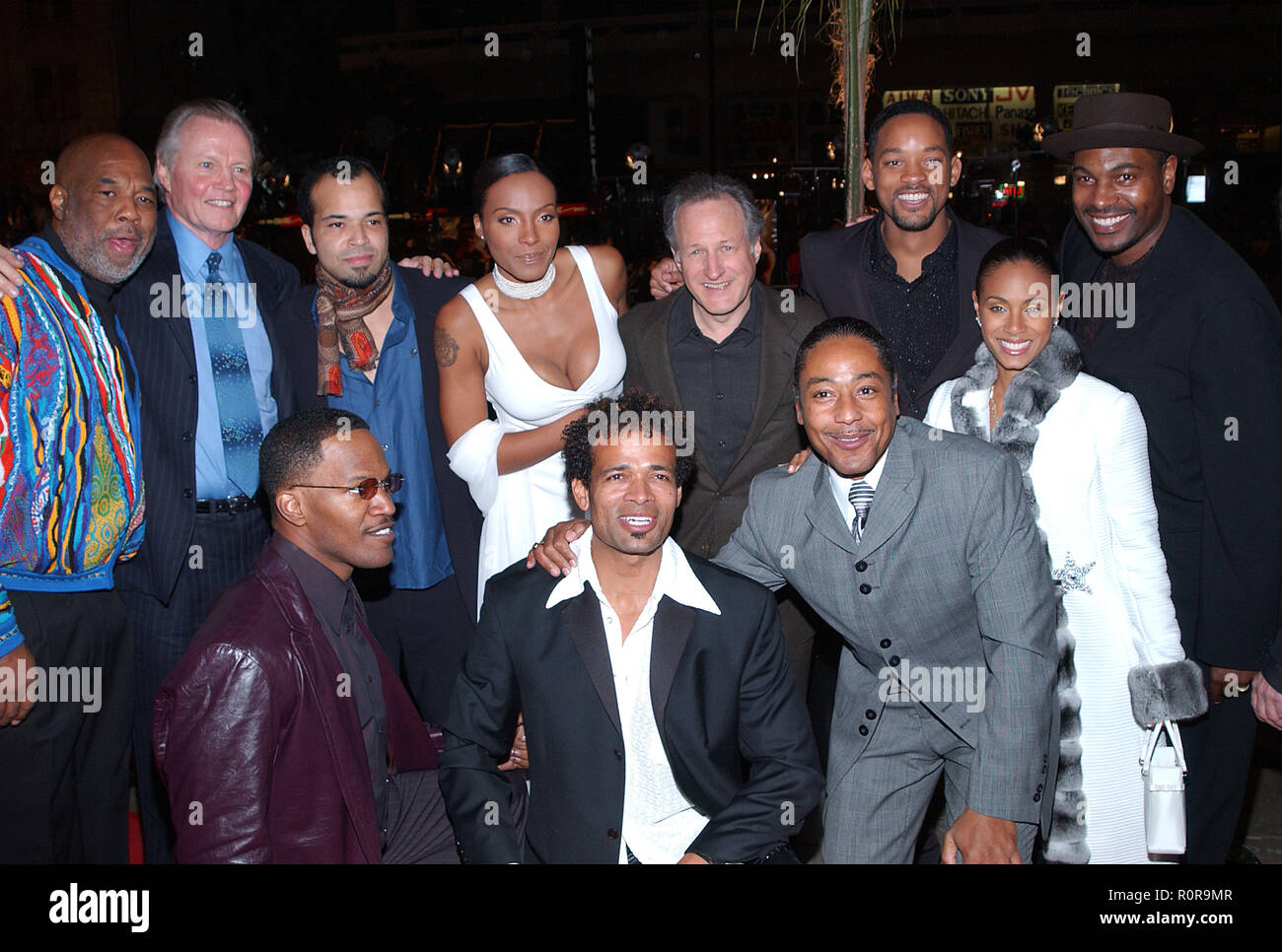 The cast posing in front of the Chinese Theatre at the premiere of Ali ...