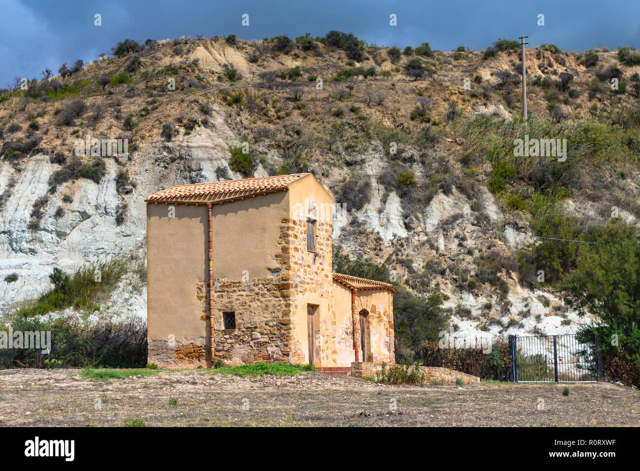 Old traditional sicilian house near Agrigento, Sicily, Italy. Stock Photo