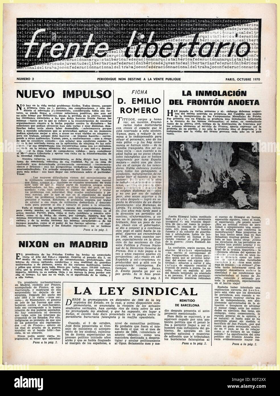Portada del periódico Frente Libertario, número dos. Editado en París por la Confederación Nacional del Trabajo, octubre de 1970. Stock Photo