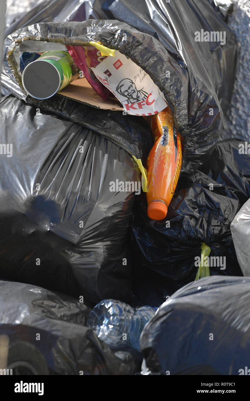 Bin collection conwy hires stock photography and images Alamy
