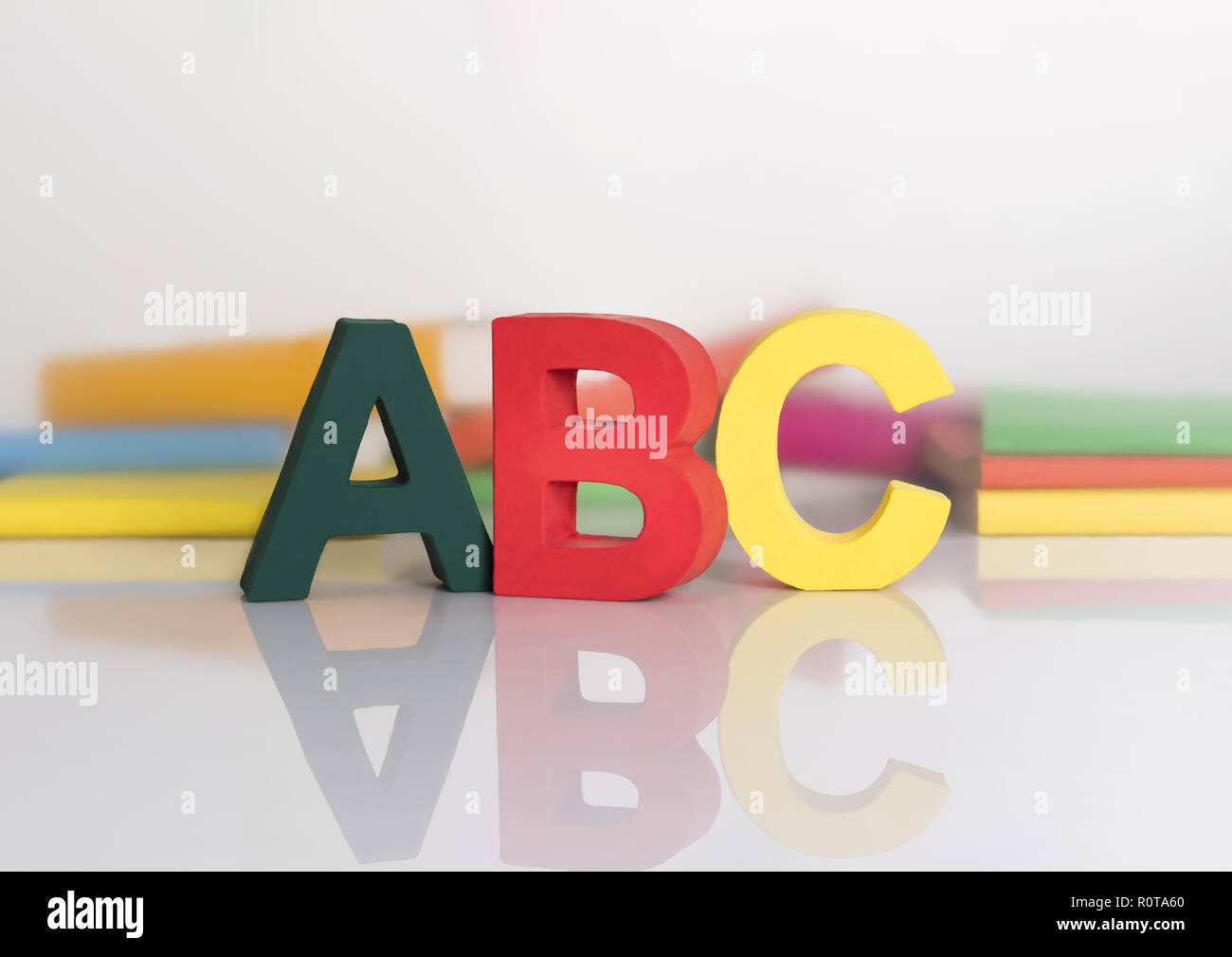 ABC, Buchstaben, Arrangement zum Schulanfang Stock Photo