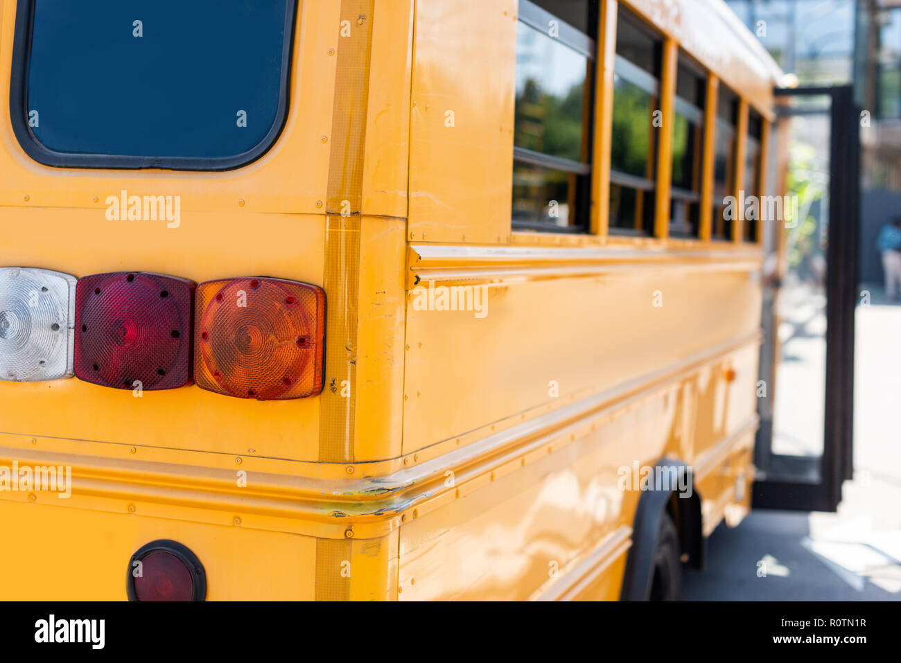 Back to school bus hi-res stock photography and images - Alamy