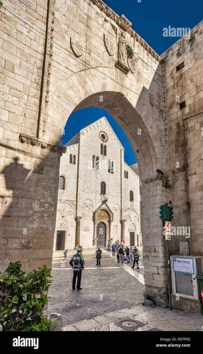 Basilica di San Nicola, 12th century, Romanesque style, in Bari, Apulia, Italy Stock Photo