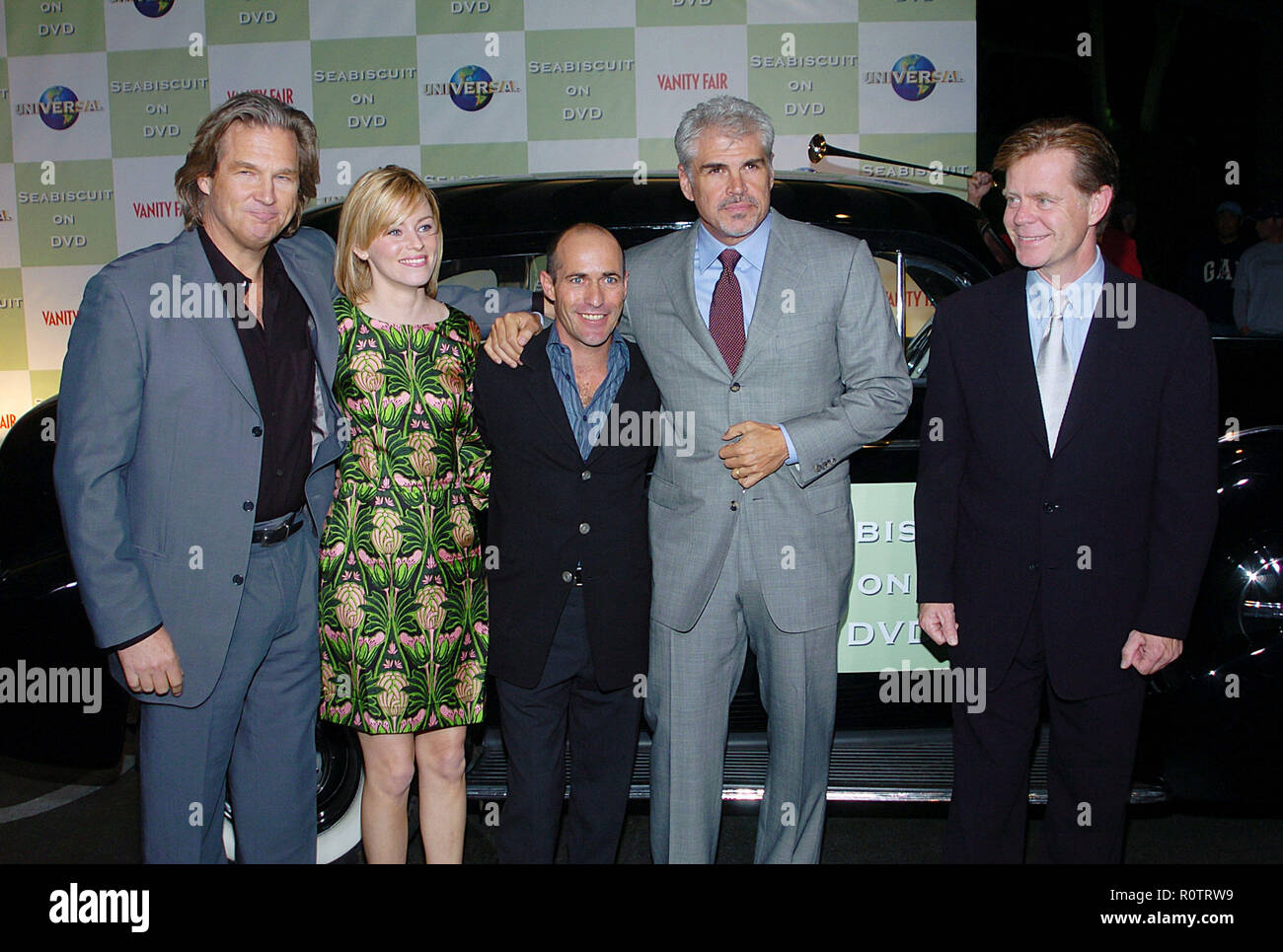 The cast of Seabiscuit ( Jeff Bridge, Elizabeth Banks, Gary Stevens, Gary Ross and William H. Macy )at the party to celebrate the release of ' Seabisc Stock Photo