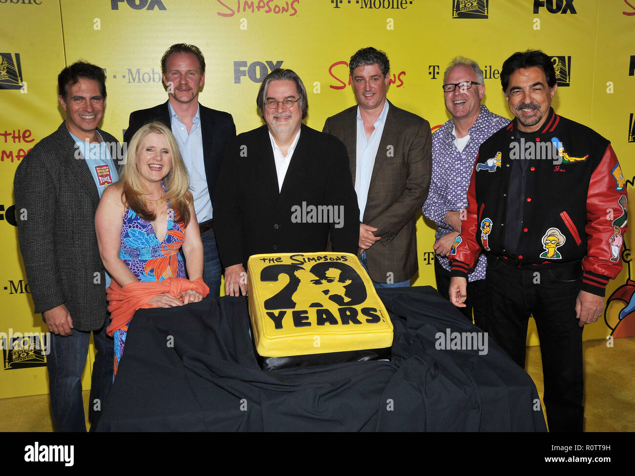 The Simpsons Cast Voice 20th Ann Party The Simpsons At The Barker Hanger In Los Angeles The Simpsons Cake Cast 47 Jpgthe Stock Photo Alamy