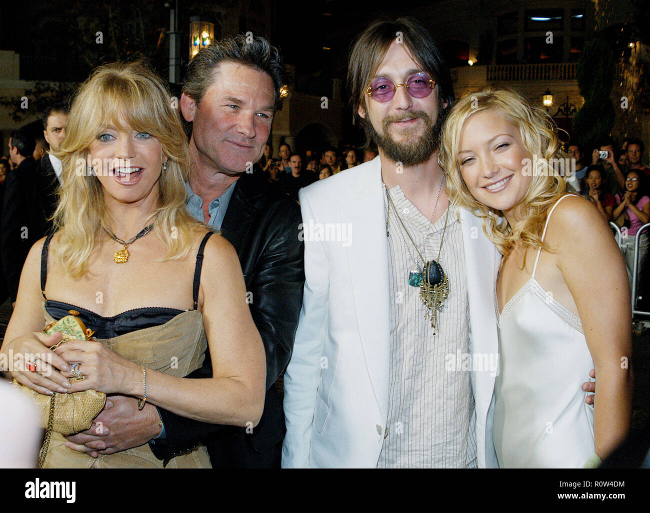 Goldie Hawn and hubby Kurt Russell posing with daughter Kate Hudson and husband Chris Robinson at the premiere of Banger Sisters at the new complex ma Stock Photo