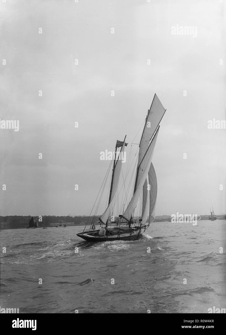 Ketch rig hi-res stock photography and images - Alamy
