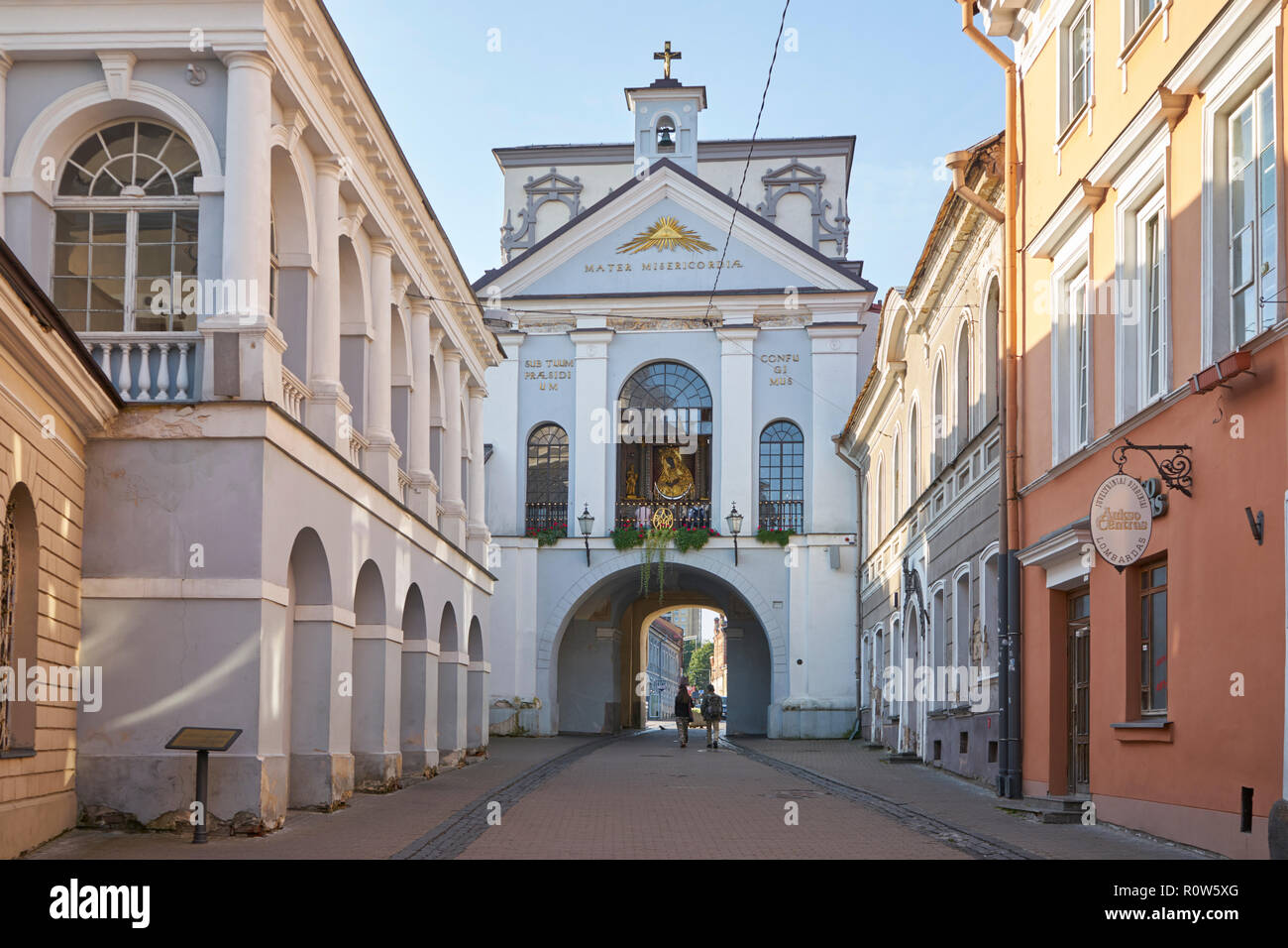 Lithuania, Vilnius, Ausros Vartai, Gate of Dawn with shrine Stock Photo -  Alamy