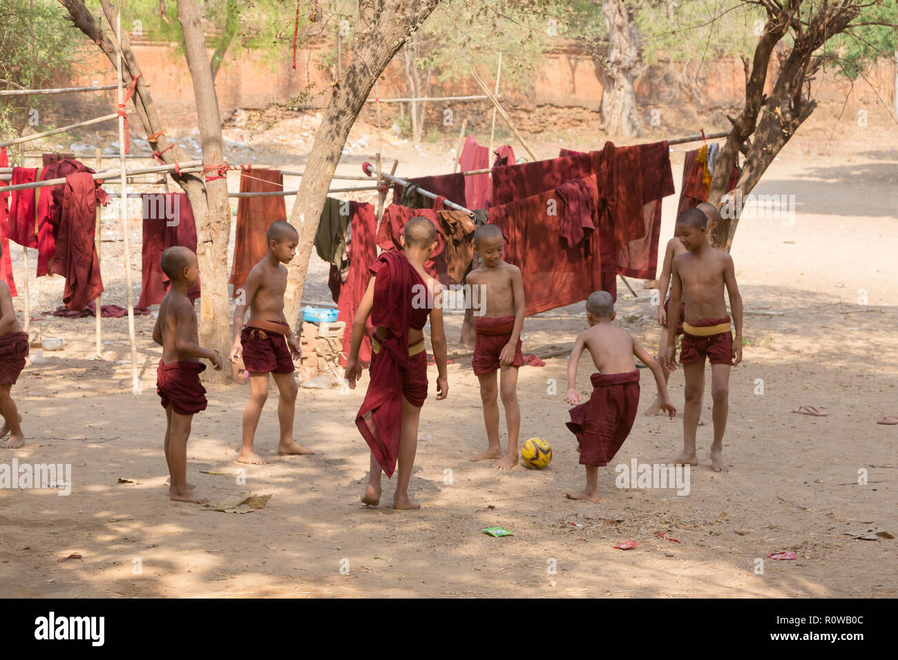 Young monks at Shwe Gu orphanage for elementary monastic education, Bagan, Myanmar Stock Photo