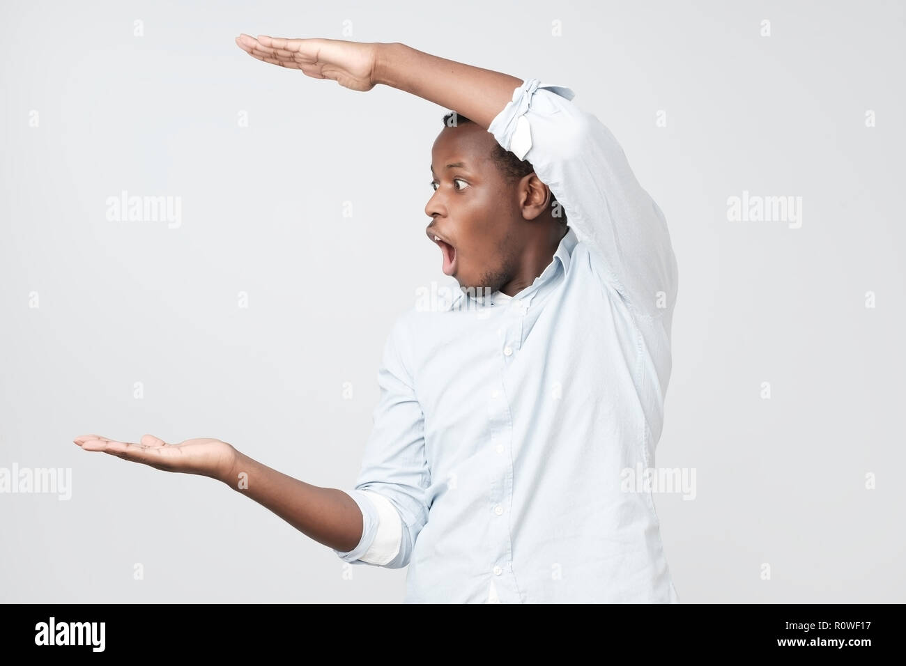 жесты руками. много жестом. жест много. довольный клиент. про жесты.