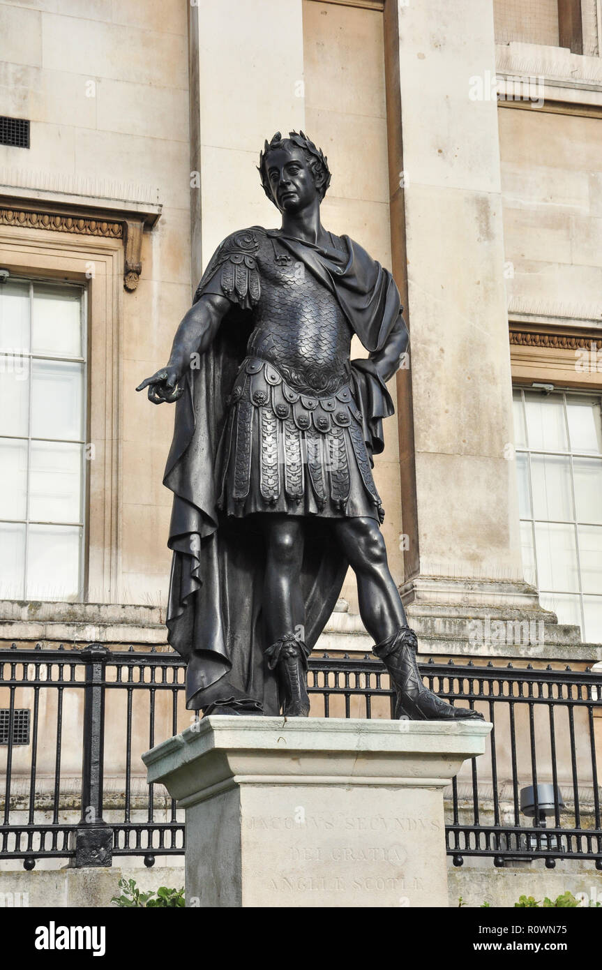 Statue Of James 2nd, Trafalgar Square, London, England, Uk Stock Photo 