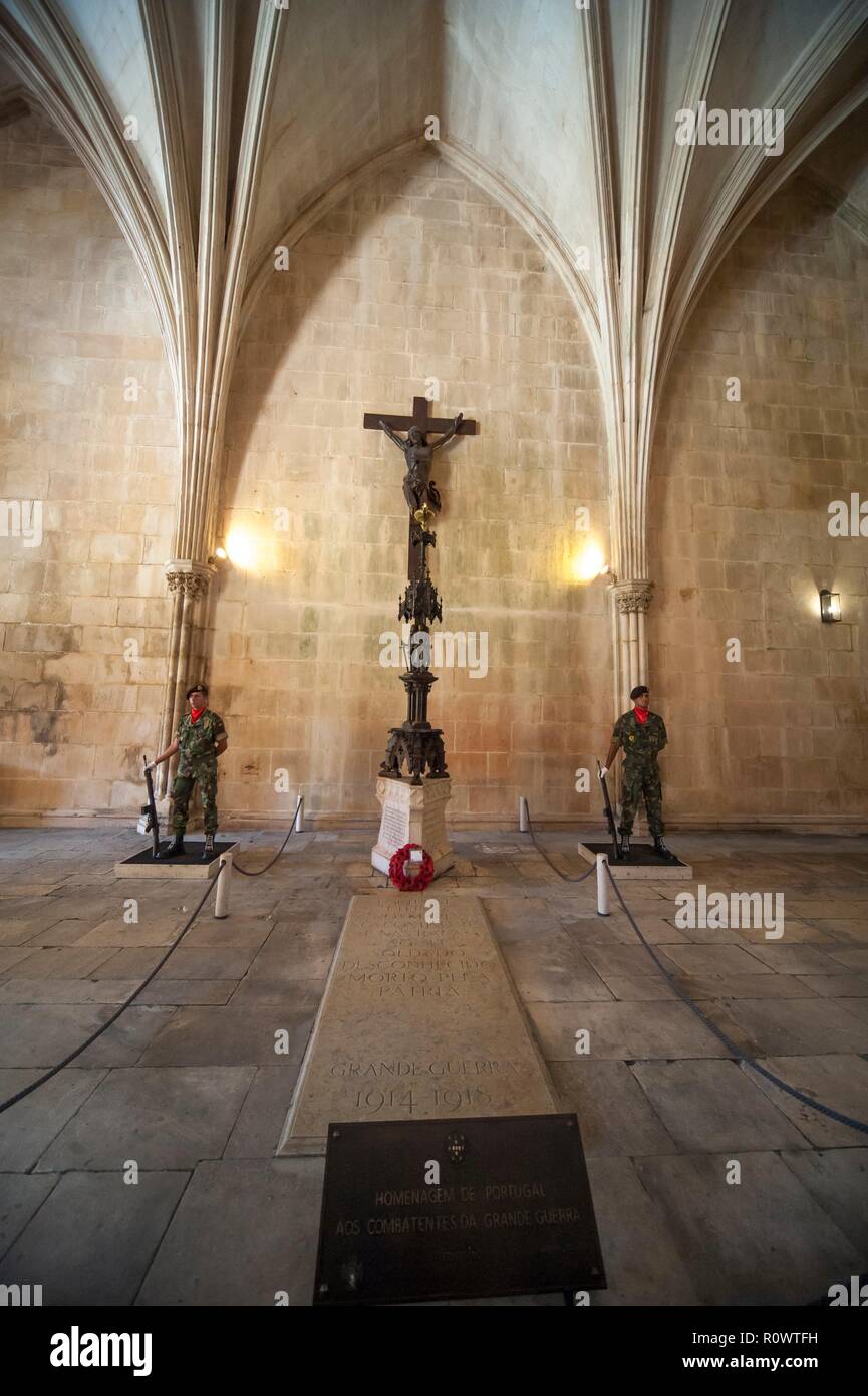 Monasterio de Santa María de Vitoria. Batalha, Portugal. Tumba por el soldado desconocido. Stock Photo