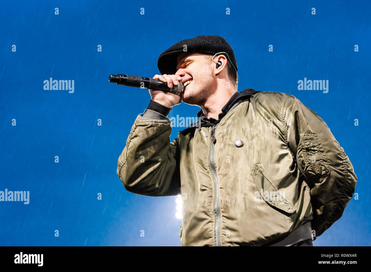 Al Barr, lead singer with the Dropkick Murphys, performing at a Fenway Park concert Stock Photo