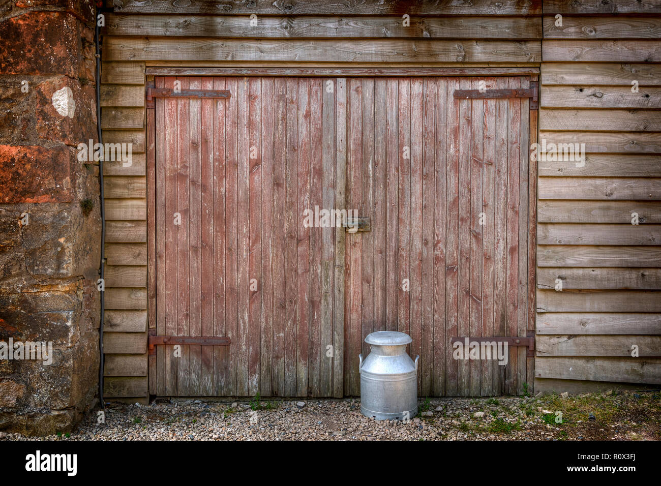 old-dairy-farm-hi-res-stock-photography-and-images-alamy