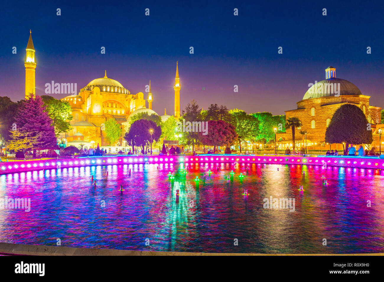 Hagia Sophia in Istanbul, Turkey early in the night Stock Photo - Alamy