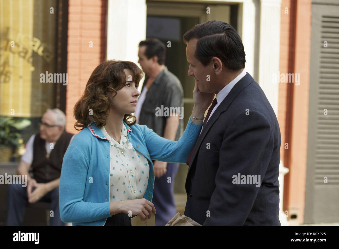 Linda Cardellini as Dolores Vallelonga and Viggo Mortensen as Tony Vallelonga in 'Green Book,' directed by Peter Farrelly. (2018) (Credit Photo: Universal Studios / The Hollywood Archive) Stock Photo