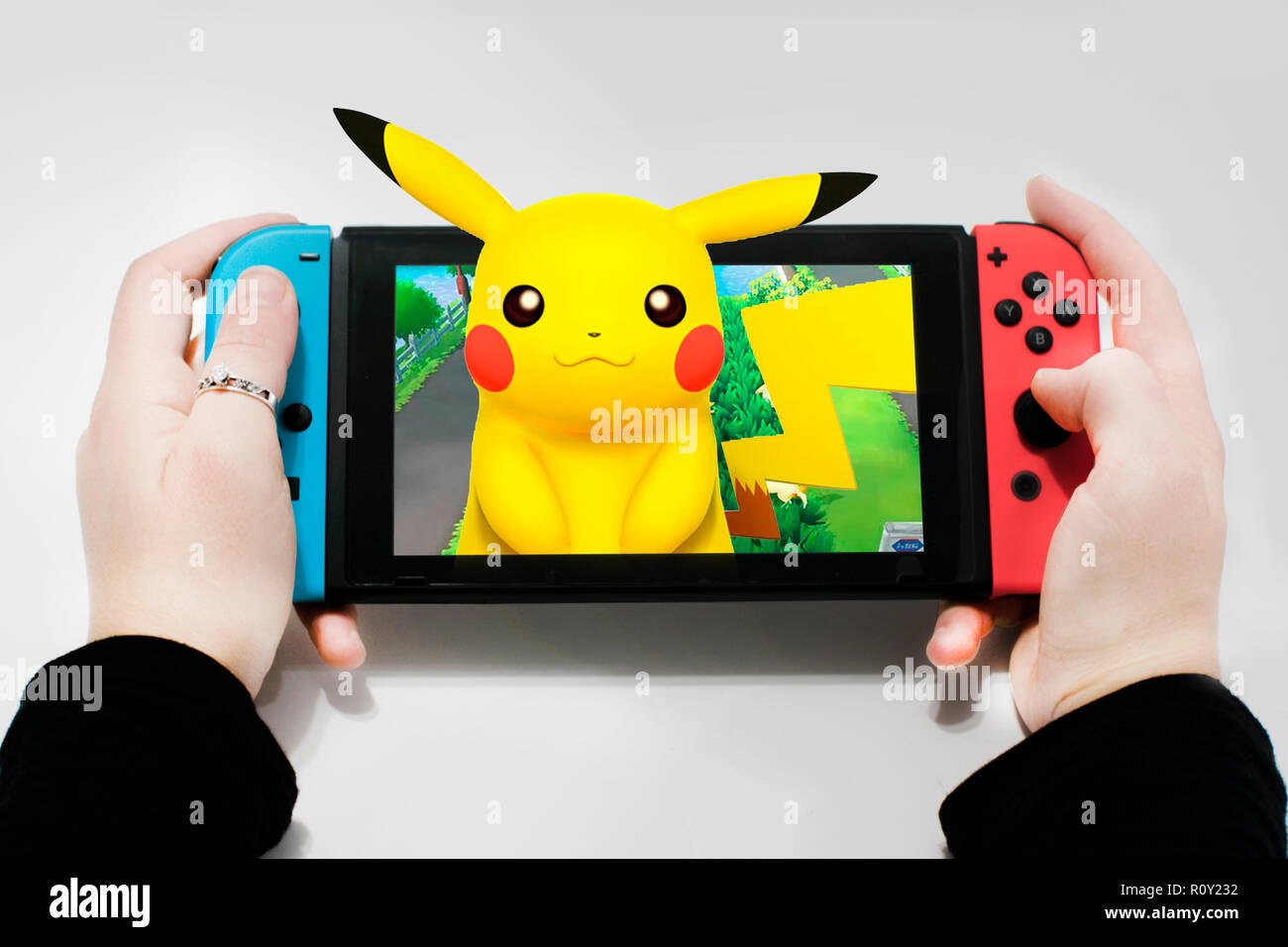 Nintendo go. Игра Пикачу на Нинтендо свитч. Нинтендо свитч рафт. Игры на нендо свитч Пикачу-. Nintendo Pikachu 1boy 3d.