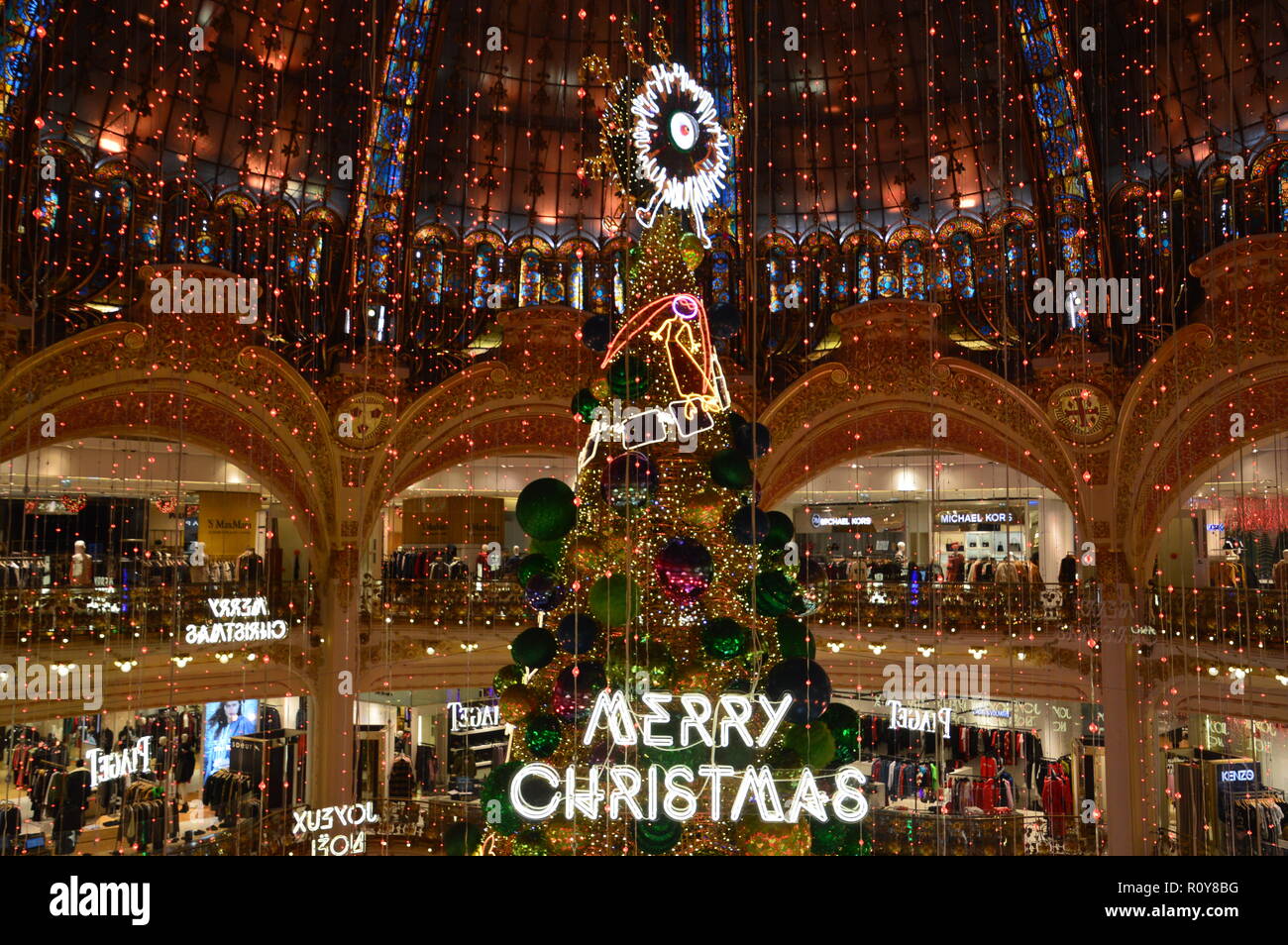 Paris, France. 7th Nov 2018. Illumination of the Christmas Tree of the Galeries Lafayette in Paris 9th district. 7 November 2018.  ALPHACIT NEWIM / Alamy Live News Stock Photo