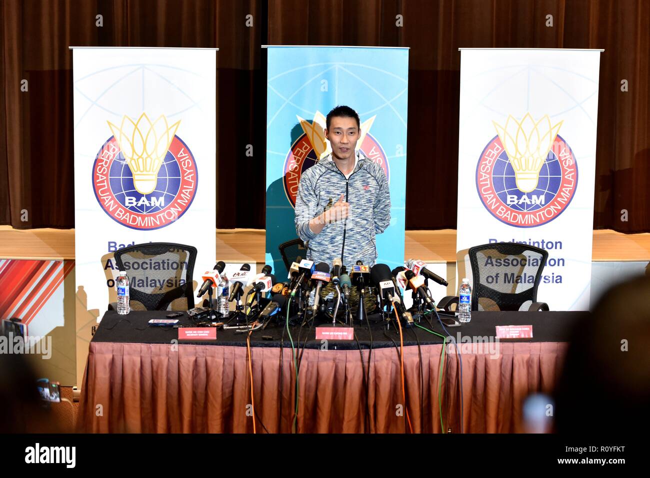 Kuala Lumpur, Malaysia. 8th Nov, 2018. Malaysian badminton player Lee Chong Wei holds a press conference in Kuala Lumpur, Malaysia, Nov. 8, 2018. Credit: Chong Voon Chung/Xinhua/Alamy Live News Stock Photo
