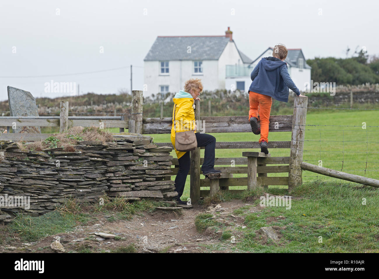 mother and son on South West Coast Path near Tintagel, Cornwall, England, Great Britain Stock Photo