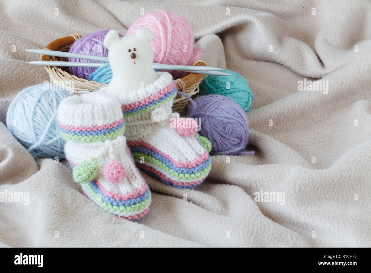 Handmade knitting baby slippers /"Berries/" 1 pair