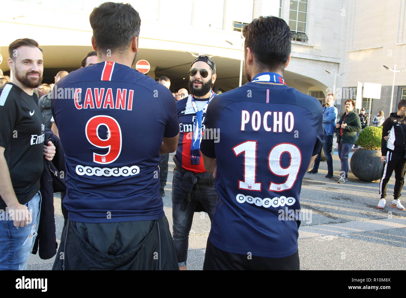 Napoli, Italy. 06th Nov, 2018. Fans of the French PSG team (Paris Saint  Germain), away in Naples for the UEFA Champions League return match.In  picture fans of PSG(Paris Saint Germain) team Credit: