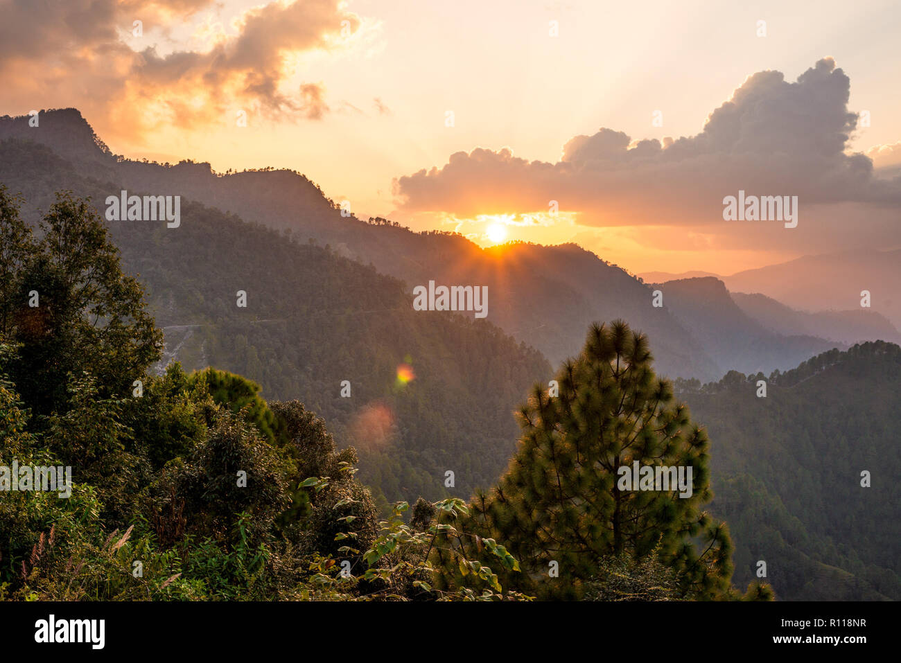 Garwal Garhwal mountains hi-res stock photography and images - Alamy